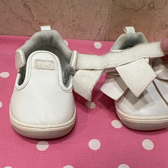 Stride Ride Baby Bow Velcro Kamila T Strap Shoes for Girls - White - Picture 5 of 11